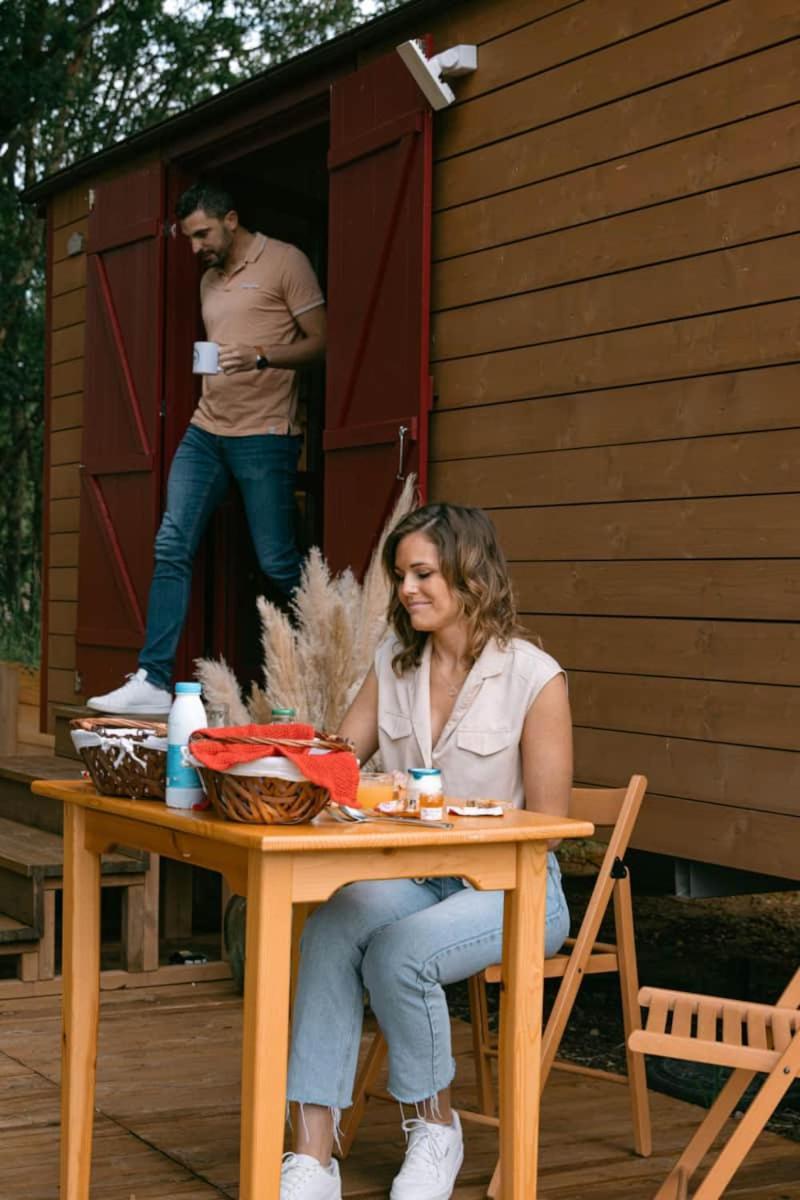 Roulottes Cocooning Au Coeur Des Landes Hotell Mées Exteriör bild